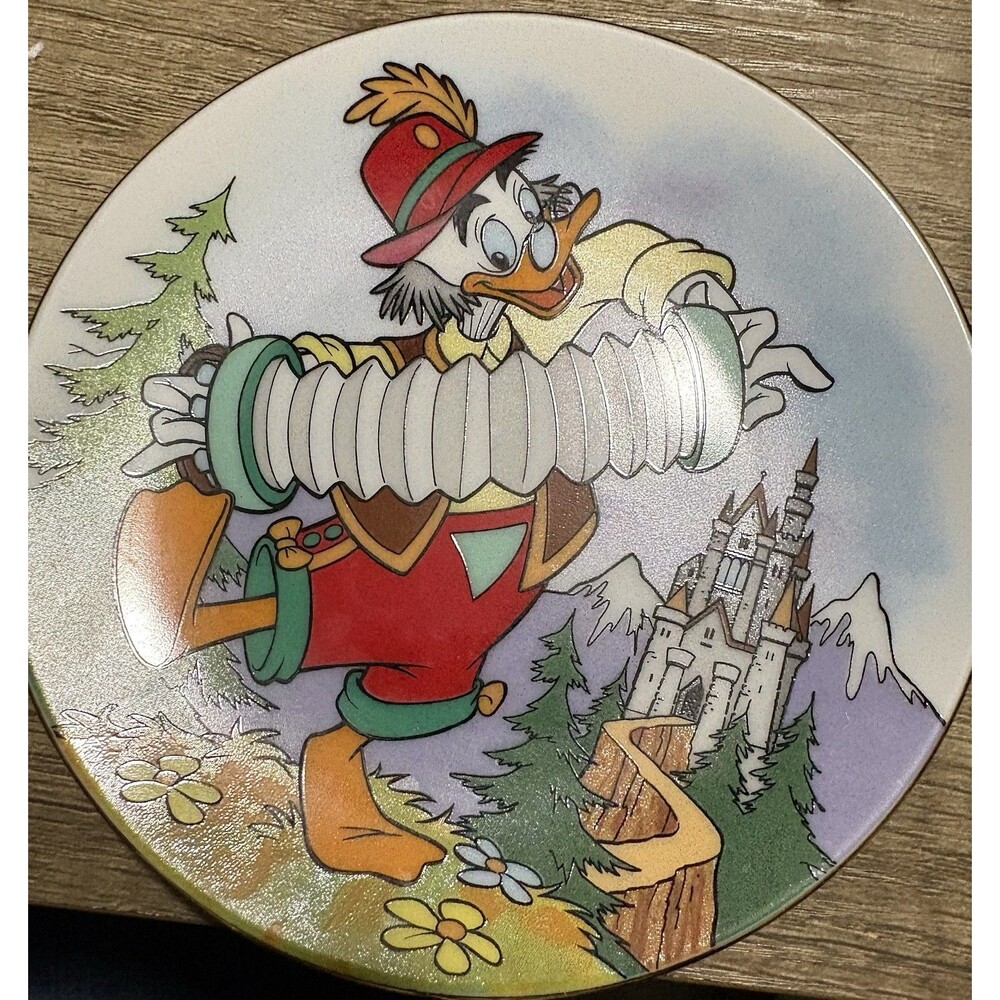 Disney New England Collectors Society's The World Tour Mini Plate, 5" GERMANY